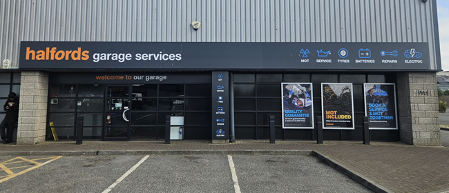 Halfords Store Camborne Halfords Store Camborne